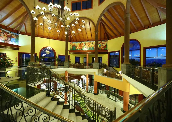 Hotel Bahia Principe Sunlight 4*